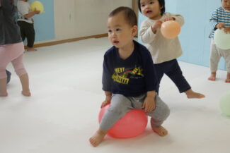 風船遊び（つき組）