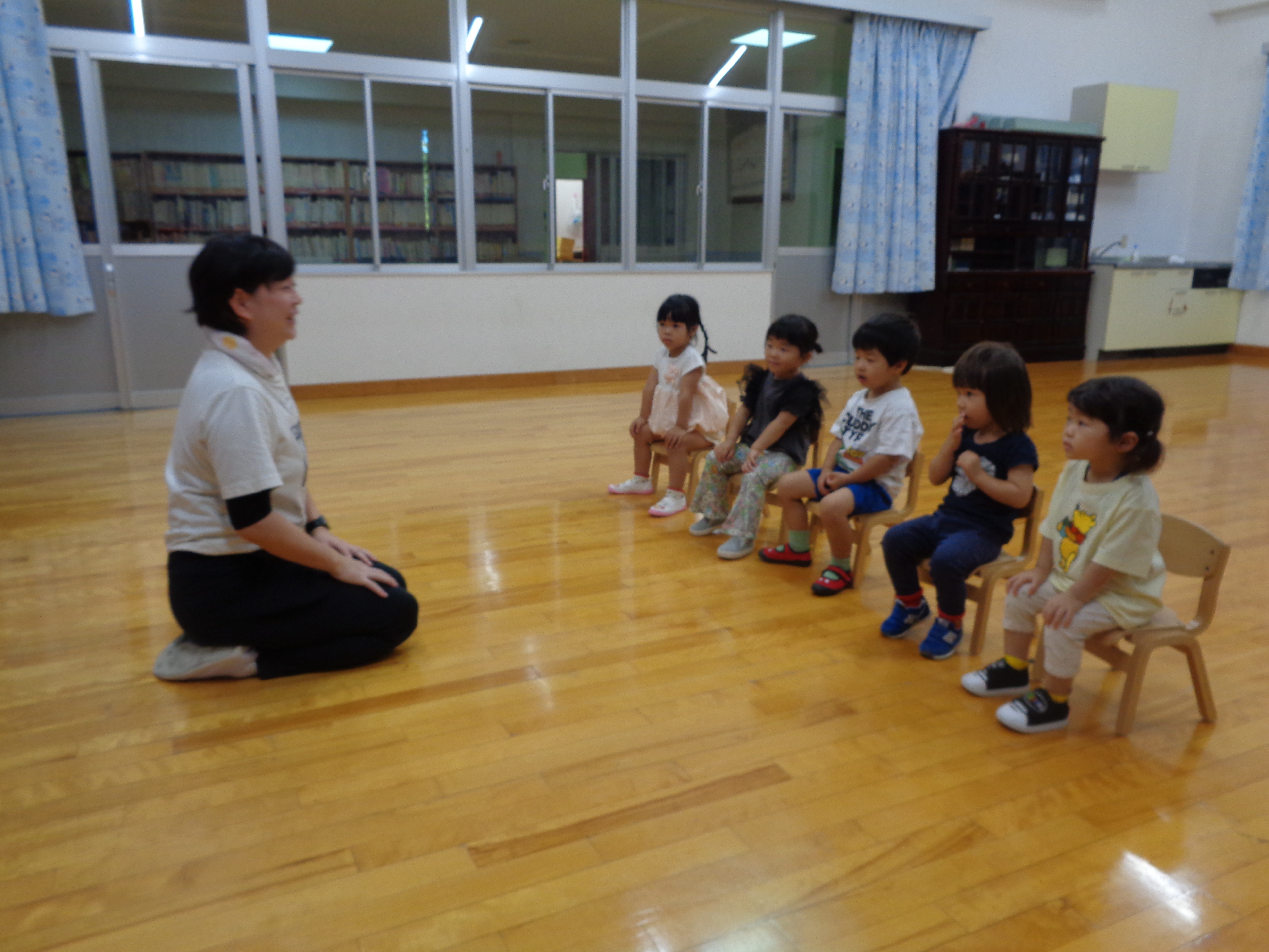 <span class="title">広い部屋で練習(そらぐみ)</span>