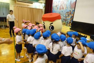 <span class="title">保護中: ヤクルトマン来園！</span>