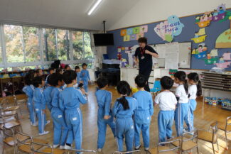 <span class="title">保護中: 今日の幼稚園</span>