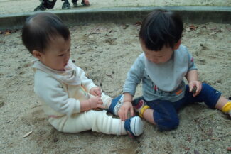 お山の公園で（つき組・ほし組）