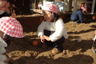 お砂場で（そら組）