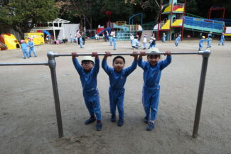 <span class="title">保護中: 園庭あそび</span>