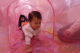 トンネル遊び（ほし組）