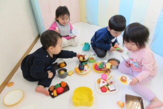 お部屋で（つき組）