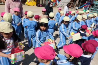 <span class="title">保護中: プレゼント集会</span>