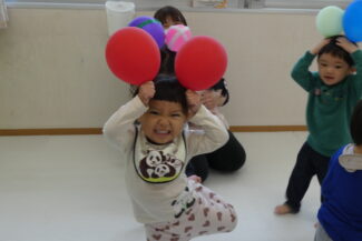 風船遊び（つき組）