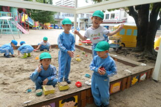 <span class="title">保護中: 雨上がり</span>