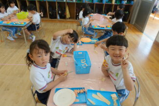 <span class="title">保護中: 絵画活動</span>