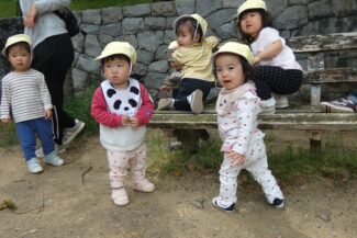 お山の公園まで（つき組）