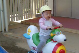 園庭は毎日でも楽しい（つき組）