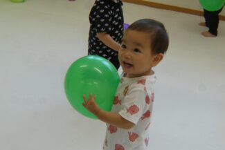 風船遊び（つき組）