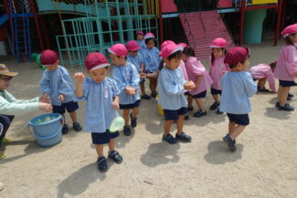 <span class="title">保護中: 水風船</span>