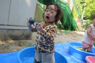 今日はつき組の水遊びの日