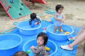 今日はつき組が水遊び